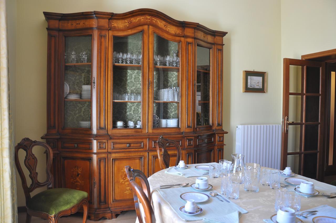 Villa Del Poeta 苏尔莫纳 外观 照片